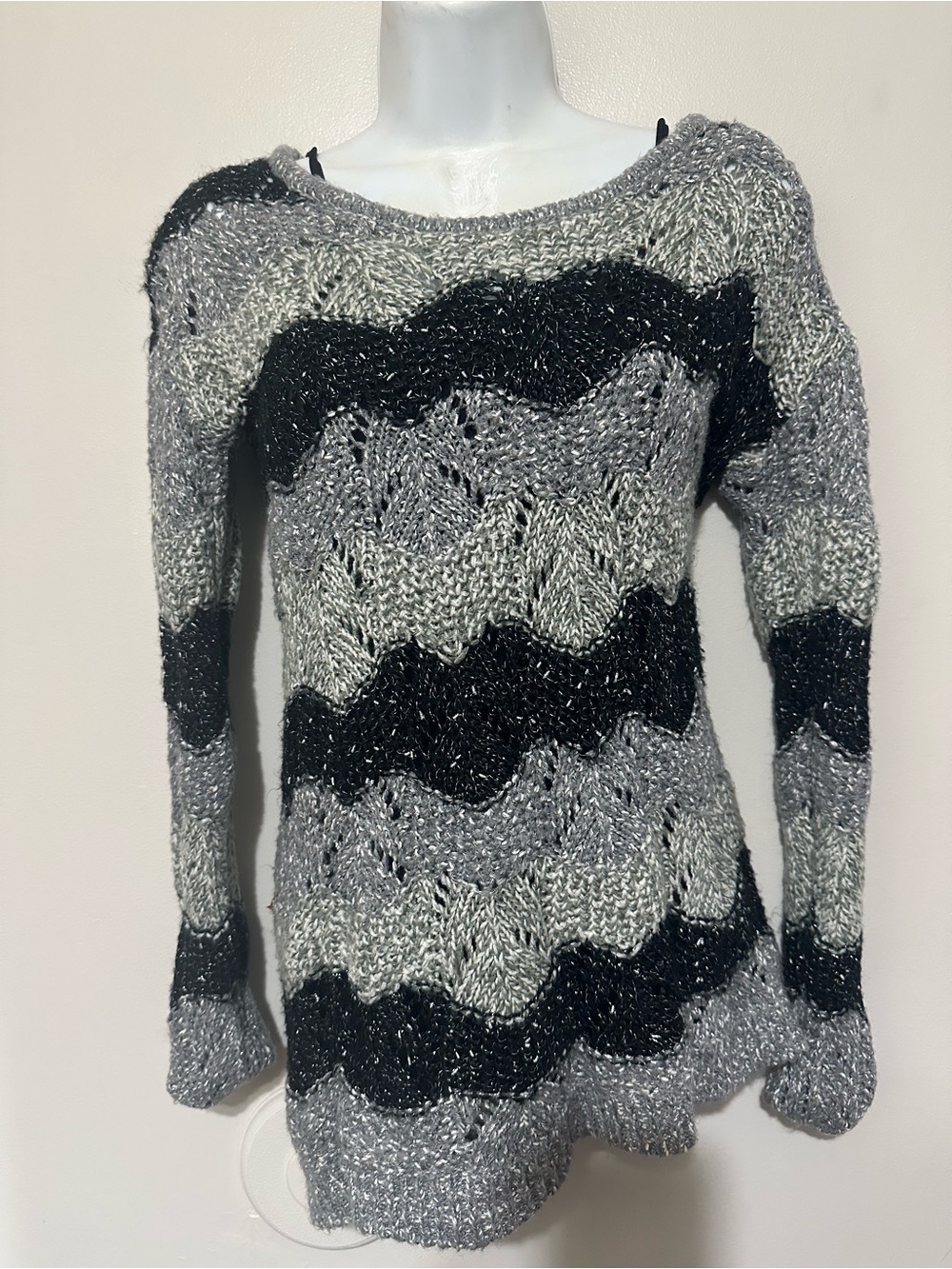 Maurices Gray and Black Metallic Knit Sweater Size S Chevron Pattern